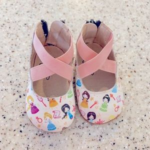 3-6 m Monkey Feet DISNEY princesses